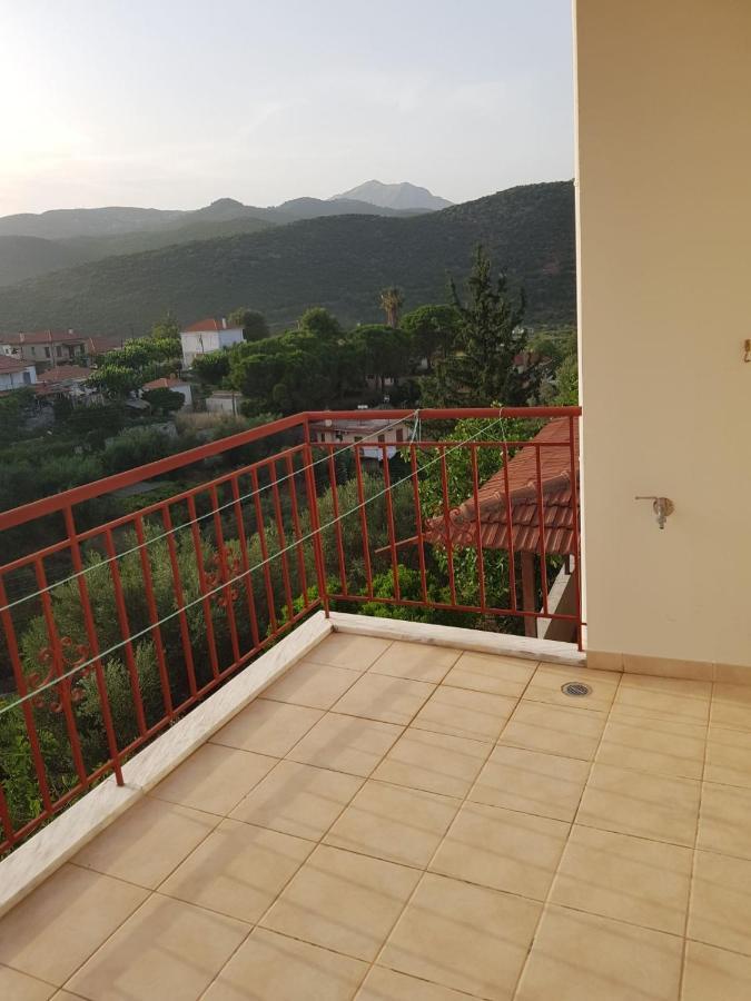 Eva'S Apartments Nafpaktos エクステリア 写真