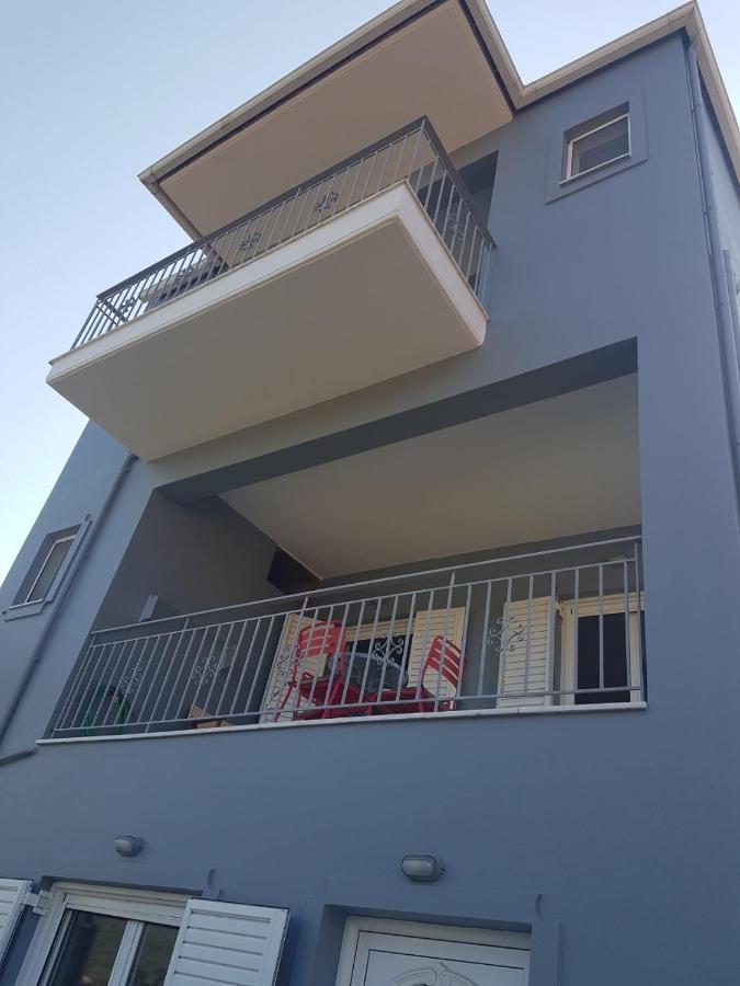Eva'S Apartments Nafpaktos エクステリア 写真